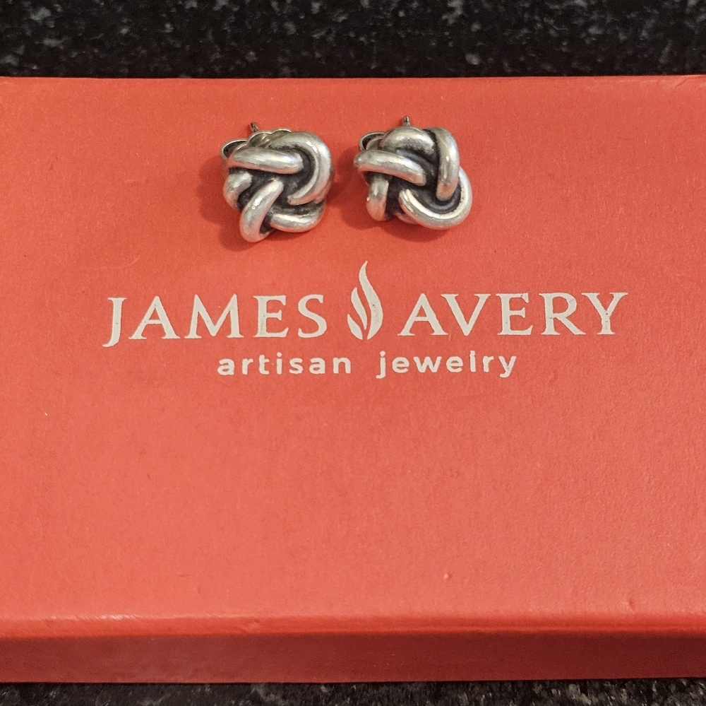 Retired James Avery Lovers knot Earrings